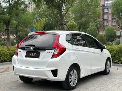 Honda Fit 2015, 90000 км, за 3527.83 USD - фото 9