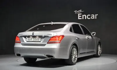 Hyundai Equus 2013, 185113 км, за 5534.93 USD