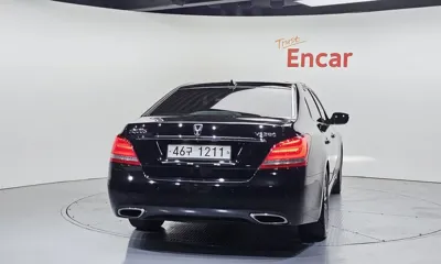 Hyundai Equus 2013, 95609 км, за 6695.7 USD