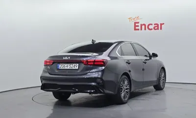 Kia K3 2022, 100002 км, за 11283.97 USD