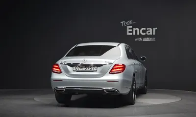 Mercedes-Benz E-Class 2018, 63589 км, за 16225.15 USD
