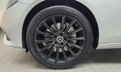 Mercedes-Benz E-Class 2018, 63589 км, за 16225.15 USD