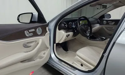 Mercedes-Benz E-Class 2018, 63589 км, за 16225.15 USD - фото 10