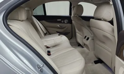 Mercedes-Benz E-Class 2018, 63589 км, за 16225.15 USD - фото 12