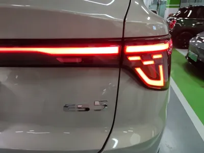 MG ES5