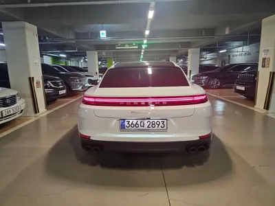 Porsche Panamera 2025, 3508 км, за 110446.56 USD