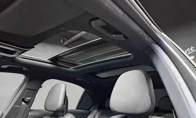 Mercedes-Benz C-Class 2022, 37597 км, за 29926.34 USD - фото 19