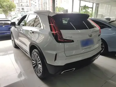 Cadillac XT4 2025, 6300 км, за 24661.09 USD