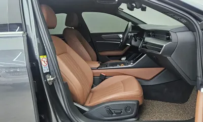 Audi A6 2023, 35558 км, за 24484.71 USD - фото 11