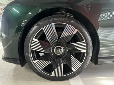 Rolls-Royce Spectre 2024, 2353 км, за 373479.9 USD - фото 6