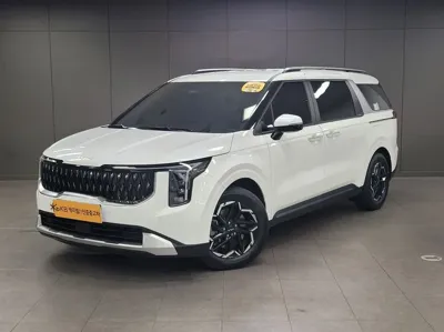 Kia Canival · 2025 год