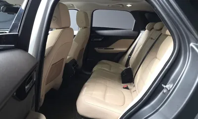 Jaguar F-Pace 2018, 142174 км, за 6367.34 USD - фото 12