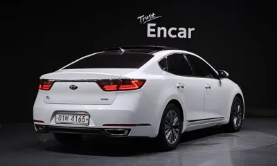 Kia K7 2018, 120819 км, за 12086.17 USD
