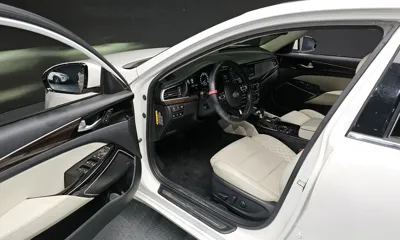 Kia K7 2018, 120819 км, за 12086.17 USD - фото 11