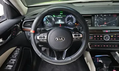 Kia K7 2018, 120819 км, за 12086.17 USD - фото 13