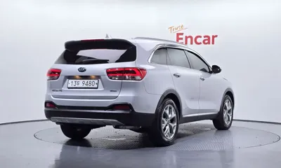 Kia Sorento 2015, 100690 км, за 7687.3 USD