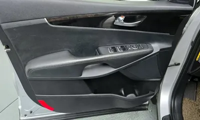 Kia Sorento 2015, 100690 км, за 7670.8 USD - фото 24