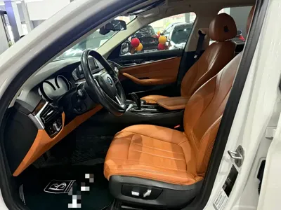 BMW 5 Series 2017, 78000 км, за 17367.71 USD