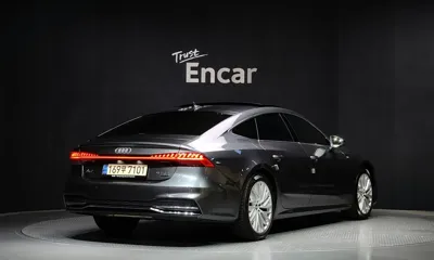 Audi A7 2020, 99868 км, за 24222.13 USD