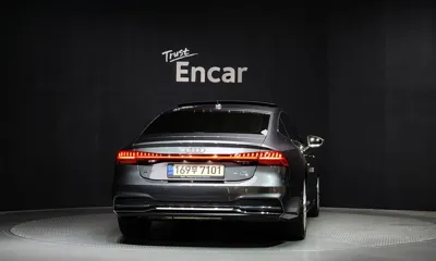 Audi A7 2020, 99868 км, за 24222.13 USD