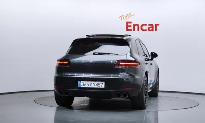 Porsche Macan 2017, 143186 км, за 21202.57 USD