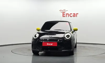 MINI Cooper 2023, 11682 км, за 18970.72 USD
