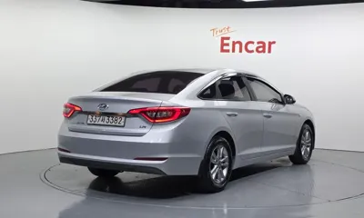 Hyundai Sonata 2016, 200353 км, за 3257.33 USD
