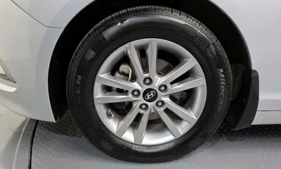 Hyundai Sonata 2016, 200353 км, за 3257.33 USD