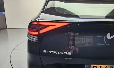 Kia Sportage 2022, 60358 км, за 17517.2 USD - фото 23