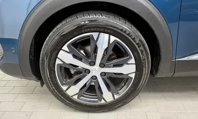 Peugeot 5008 2022, 35513 км, за 19413.72 USD