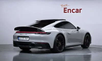 Porsche 911 2024, 11776 км, за 140065.22 USD