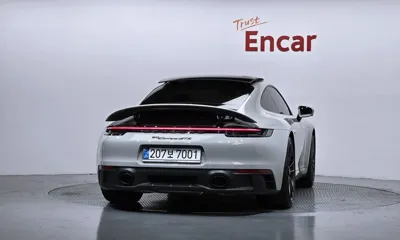 Porsche 911 2024, 11776 км, за 140065.22 USD