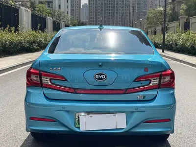 BYD Qin NEV 2016, 88000 км, за 4812.63 USD