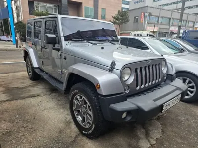 Jeep Wrangler · 2015 год
