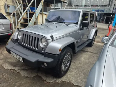 Jeep Wrangler 2015, 100000 км, за 13121.96 USD