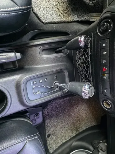 Jeep Wrangler 2015, 100000 км, за 13121.96 USD - фото 7