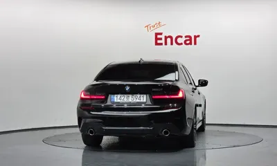 BMW 3-Series 2022, 31640 км, за 20511.81 USD