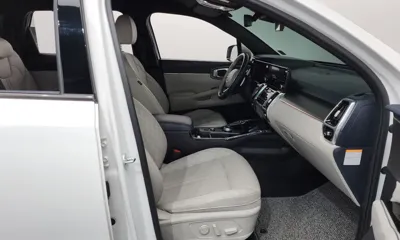 Kia Sorento 2023, 45743 км, за 21895.56 USD - фото 11