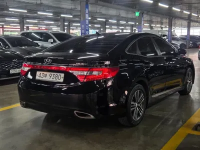 Hyundai Grandeur 2014, 295000 км, за 2537.08 USD