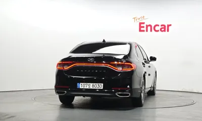 Hyundai Grandeur 2018, 190820 км, за 6342.91 USD