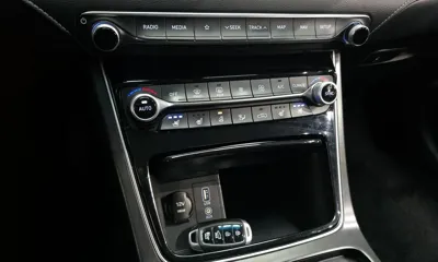 Hyundai Grandeur 2018, 190820 км, за 6342.91 USD - фото 17