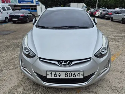 Hyundai Avante · 2016 год