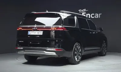 Kia Canival 2023, 104229 км, за 15570.04 USD