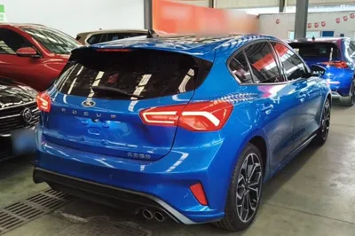 Ford Focus 2020, 63300 км, за 9895 USD - фото 6