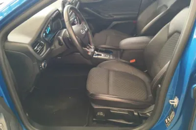 Ford Focus 2020, 63300 км, за 9895 USD - фото 17