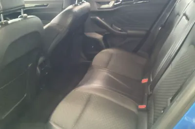 Ford Focus 2020, 63300 км, за 9895 USD - фото 20