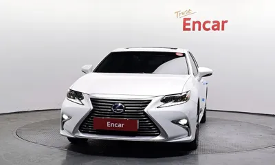 Lexus ES 2016, 78146 км, за 17517.2 USD