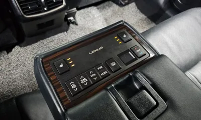 Lexus ES 2016, 78146 км, за 17517.2 USD - фото 19