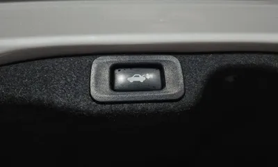 Lexus ES 2016, 78146 км, за 17517.2 USD - фото 20