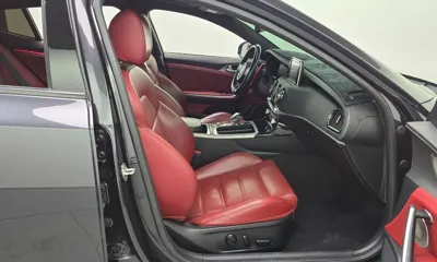 Kia Stinger 2018, 139854 км, за 10742.68 USD - фото 26